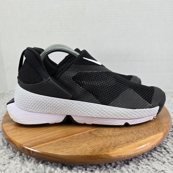 Nike Go FlyEase Easy Slip On Black White Hands Free Daily Sneaker Womens 9.5 - Picture 3 of 15